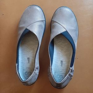 Clanks 9M shoes light  brown